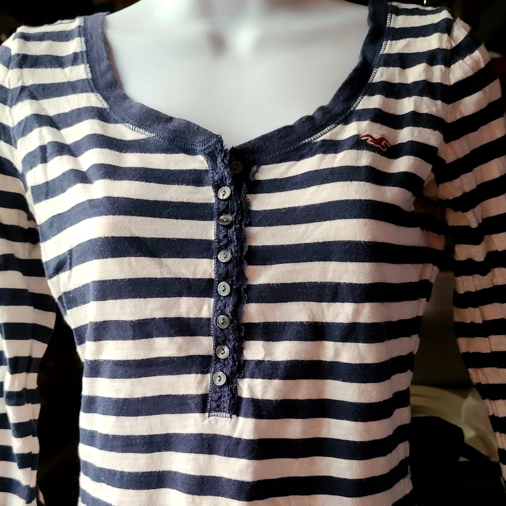 Hollister 1992 blue&white stripped long cuff sleeve lace front button shirt szS - Picture 5 of 7